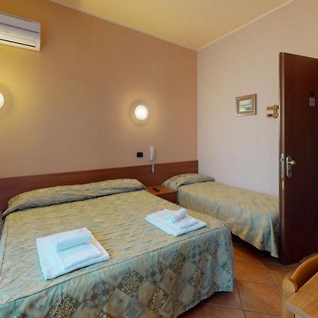 Hotel Residence Mirafiori Loano Exterior foto