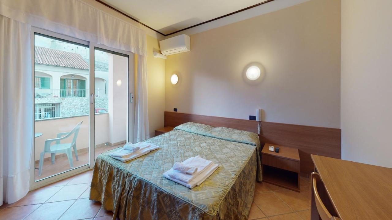 Hotel Residence Mirafiori Loano Exterior foto
