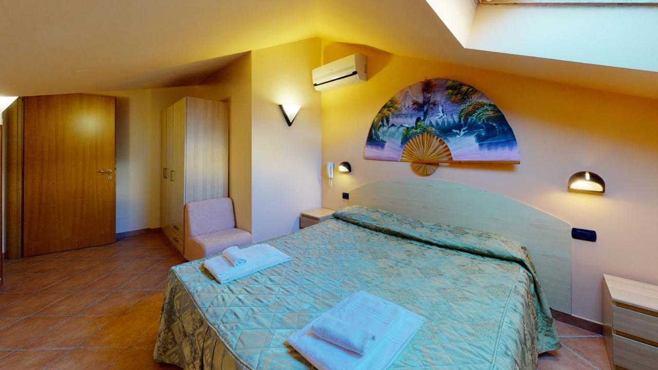 Hotel Residence Mirafiori Loano Exterior foto